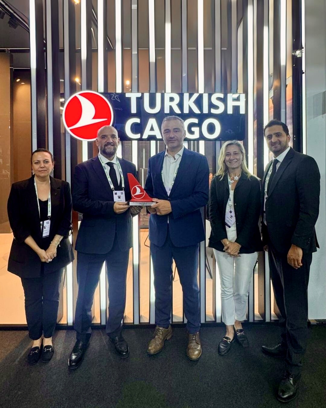 “Giải thưởng Đại lý Ngôi sao năm 2024 dành cho các chuyến khởi hành từ Ankara” do Turkish Cargo trao tặng.